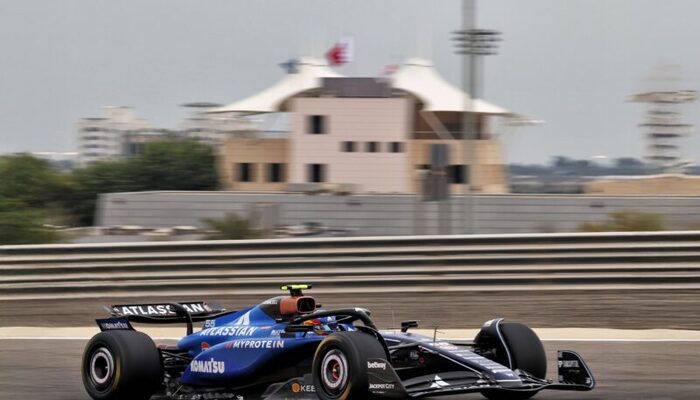 F1Testing 2025 day 2 Sainz on top in evening session (1)